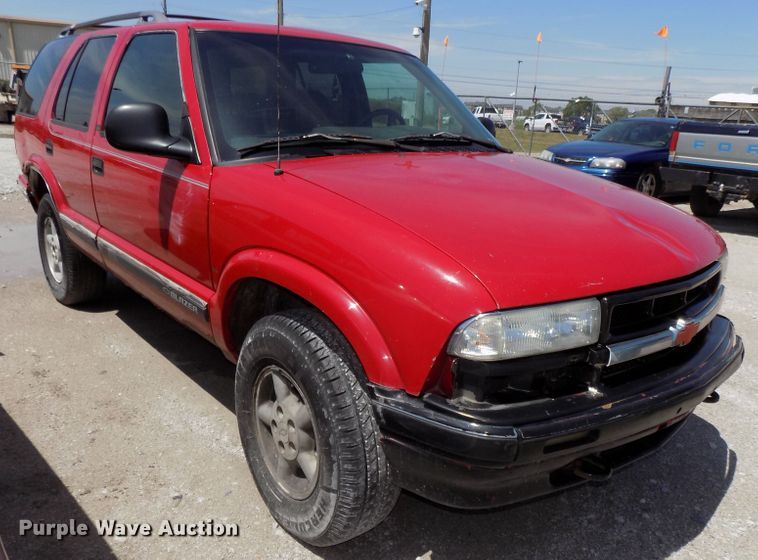 image for item GW9063 1997 Chevrolet Blazer  SUV