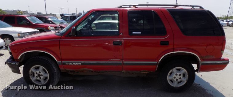 image for item GW9063 1997 Chevrolet Blazer  SUV