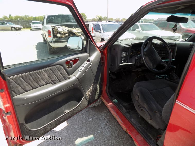 image for item GW9063 1997 Chevrolet Blazer  SUV