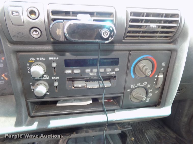 image for item GW9063 1997 Chevrolet Blazer  SUV