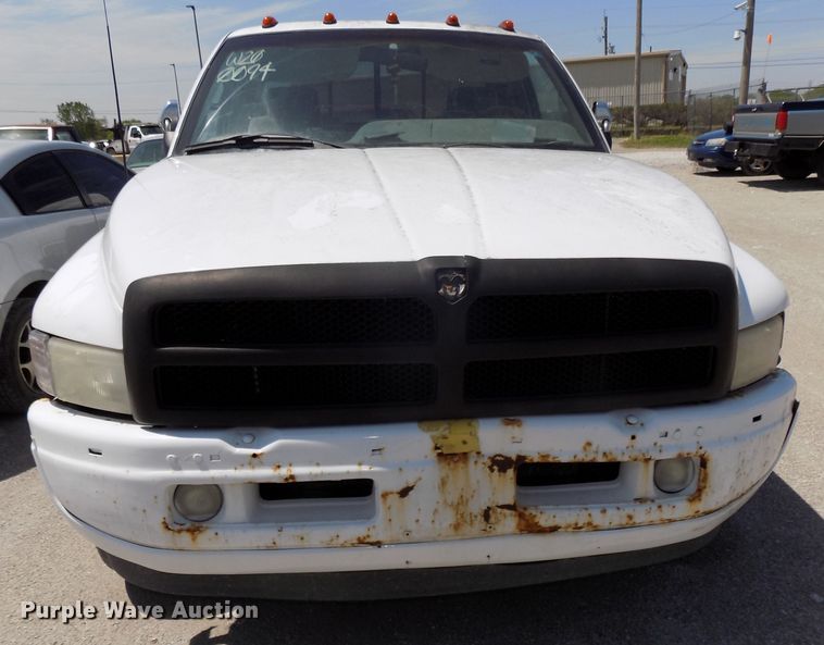 image for item GW9064 1997 Dodge Ram 1500  Club Cab pickup truck