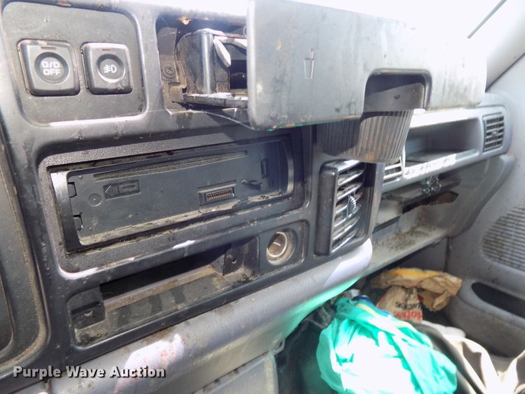 image for item GW9064 1997 Dodge Ram 1500  Club Cab pickup truck