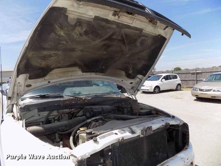 image for item GW9064 1997 Dodge Ram 1500  Club Cab pickup truck