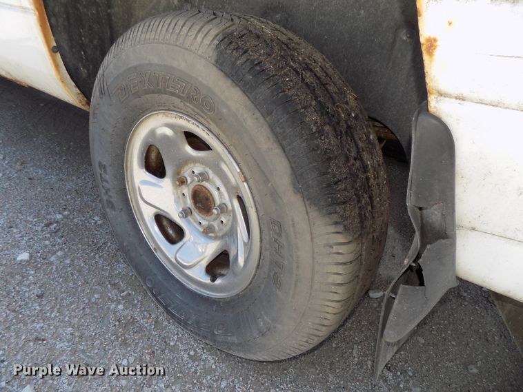 image for item GW9064 1997 Dodge Ram 1500  Club Cab pickup truck