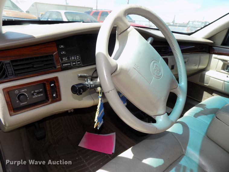 image for item GW9066 1995 Cadillac DeVille