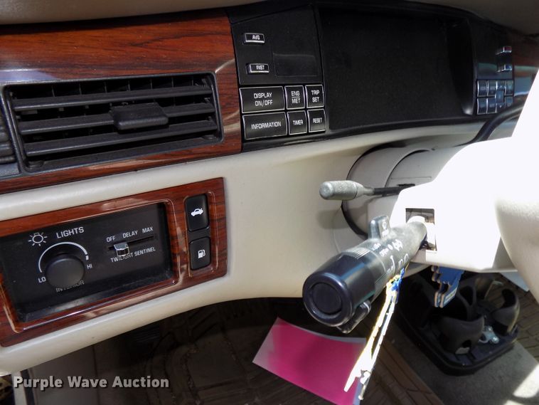 image for item GW9066 1995 Cadillac DeVille