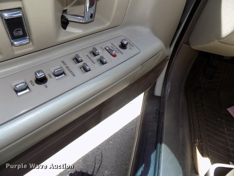 image for item GW9066 1995 Cadillac DeVille