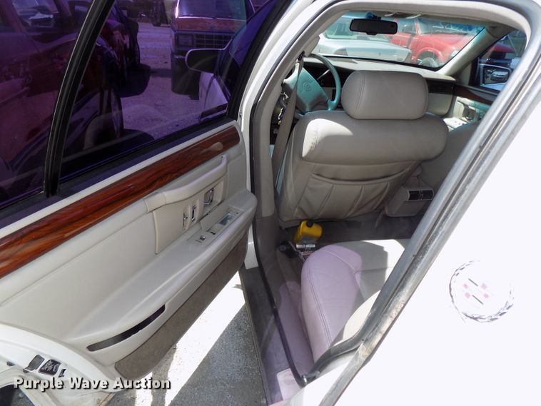 image for item GW9066 1995 Cadillac DeVille