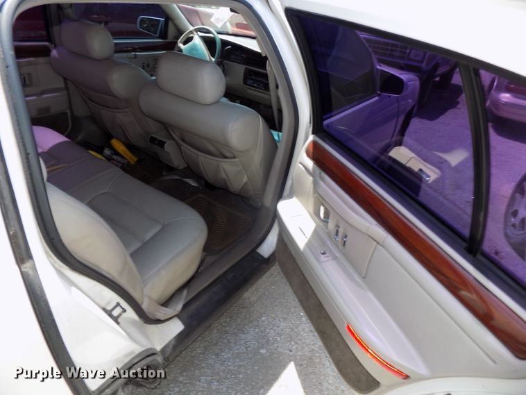 image for item GW9066 1995 Cadillac DeVille