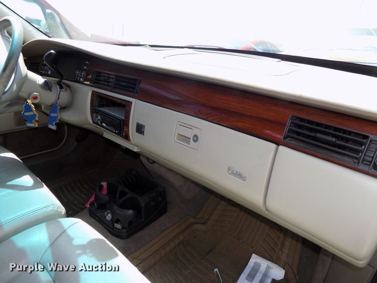 image for item GW9066 1995 Cadillac DeVille