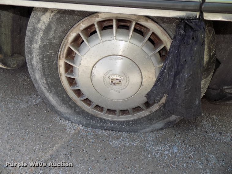 image for item GW9066 1995 Cadillac DeVille