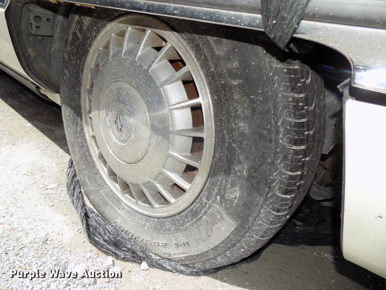 image for item GW9066 1995 Cadillac DeVille