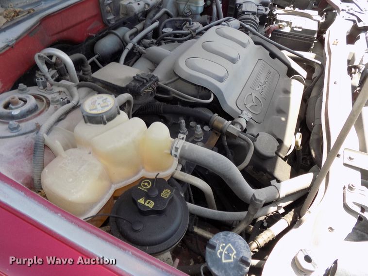 image for item GW9067 2004 Mazda Tribute  SUV