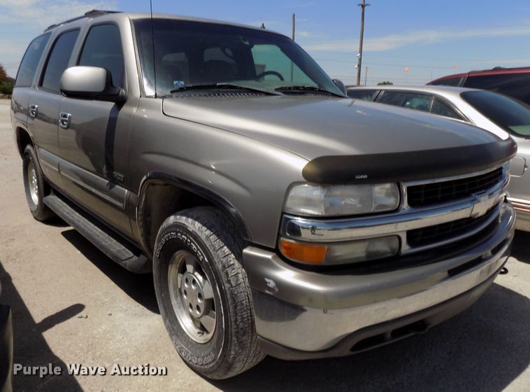 image for item GW9070 2002 Chevrolet Tahoe  SUV