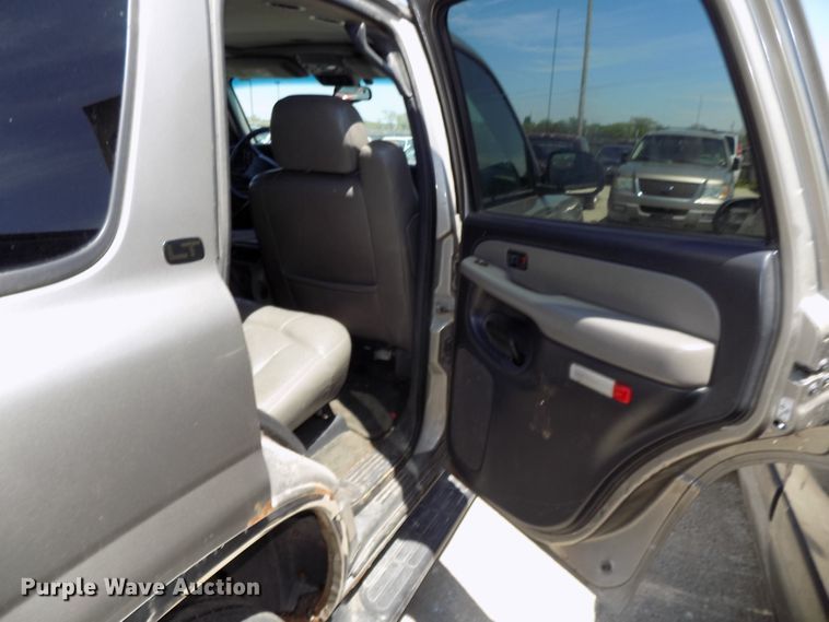 image for item GW9070 2002 Chevrolet Tahoe  SUV