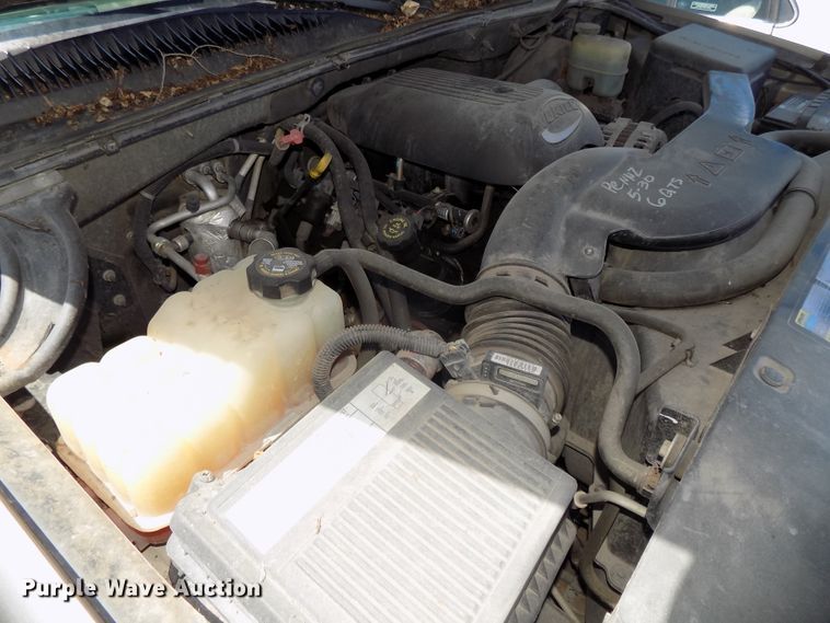 image for item GW9070 2002 Chevrolet Tahoe  SUV