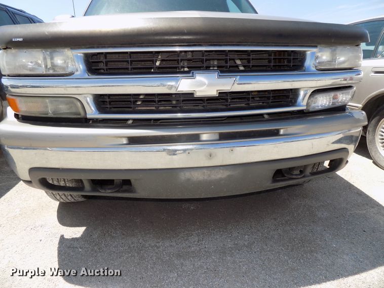 image for item GW9070 2002 Chevrolet Tahoe  SUV