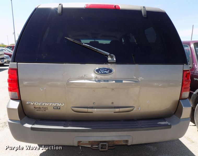 image for item GW9072 2003 Ford Expedition  SUV