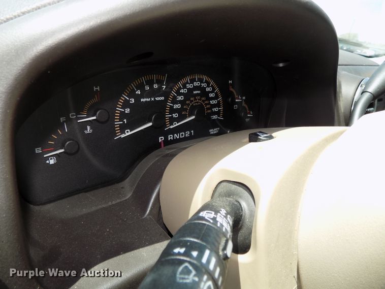 image for item GW9072 2003 Ford Expedition  SUV