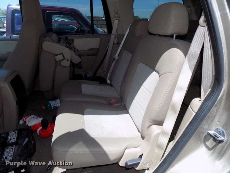 image for item GW9072 2003 Ford Expedition  SUV