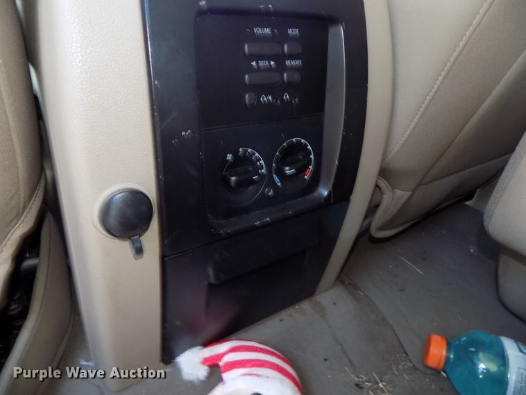 image for item GW9072 2003 Ford Expedition  SUV