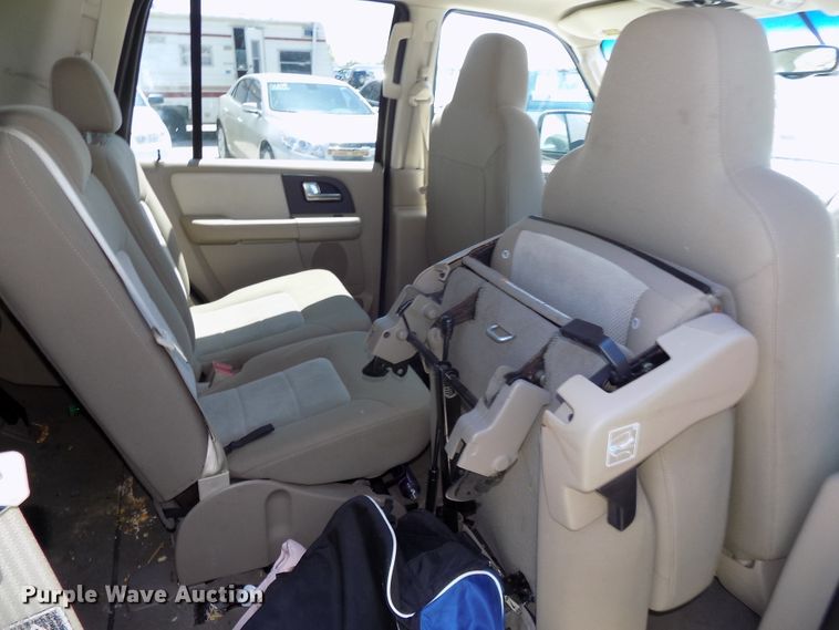 image for item GW9072 2003 Ford Expedition  SUV