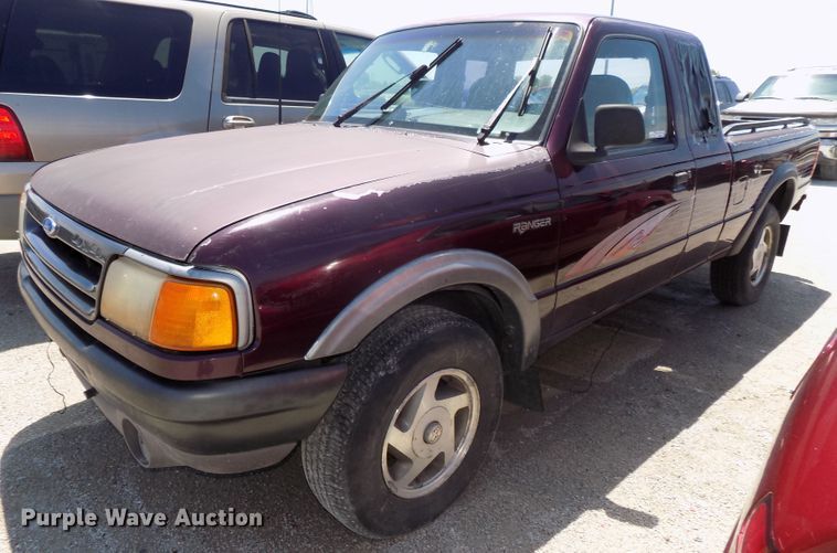 image for item GW9073 1994 Ford Ranger  SuperCab pickup truck