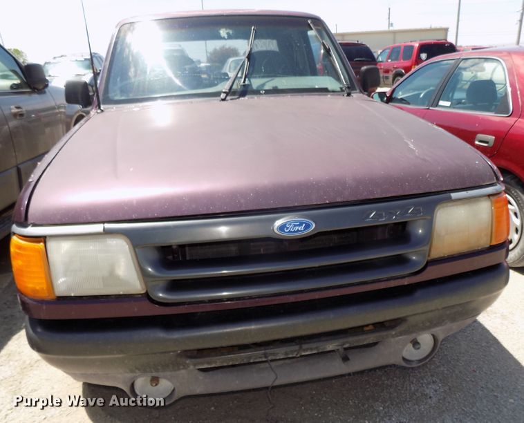 image for item GW9073 1994 Ford Ranger  SuperCab pickup truck