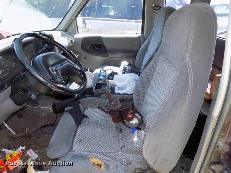 image for item GW9073 1994 Ford Ranger  SuperCab pickup truck