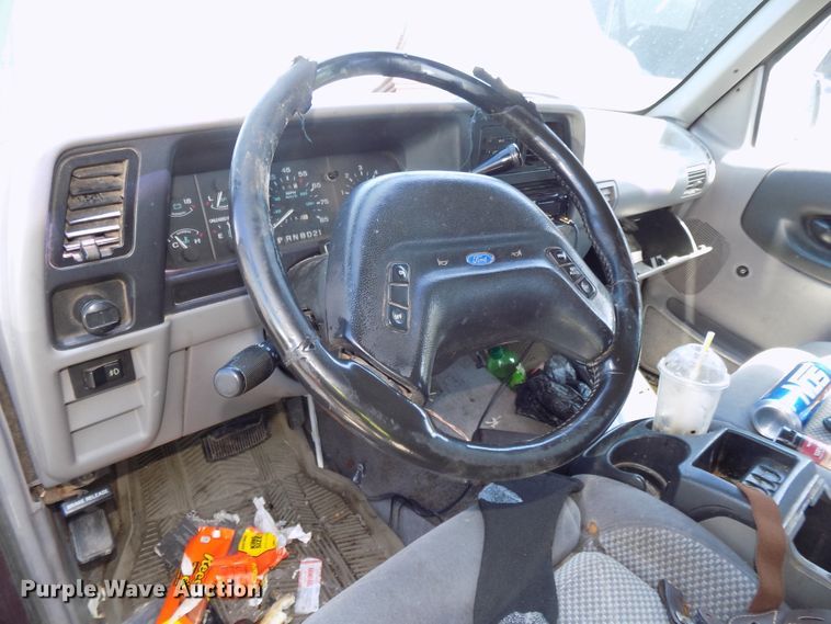 image for item GW9073 1994 Ford Ranger  SuperCab pickup truck