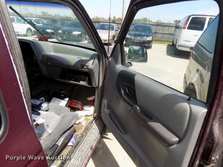 image for item GW9073 1994 Ford Ranger  SuperCab pickup truck