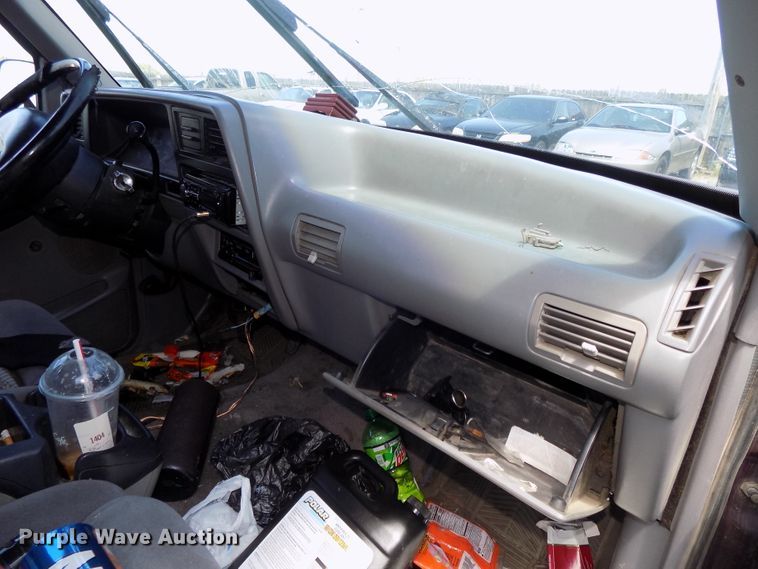 image for item GW9073 1994 Ford Ranger  SuperCab pickup truck