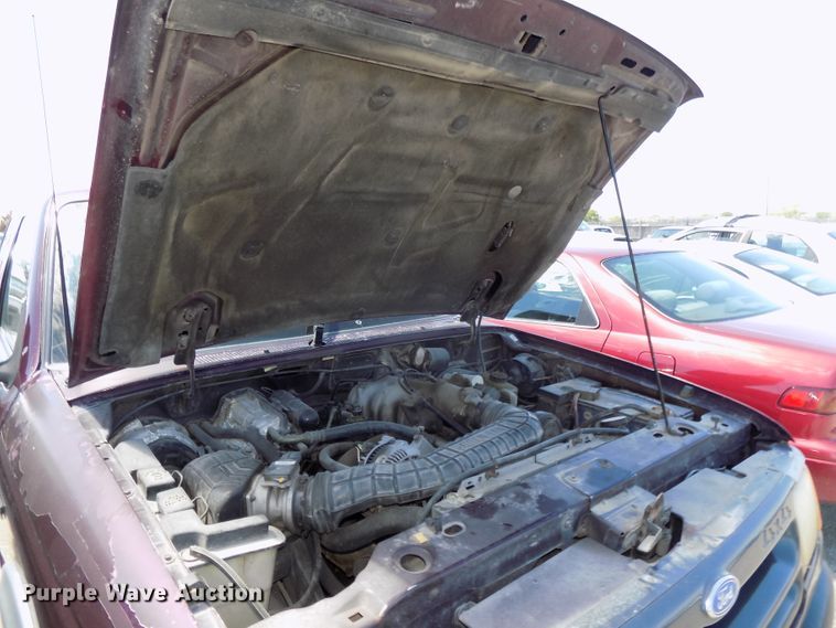 image for item GW9073 1994 Ford Ranger  SuperCab pickup truck