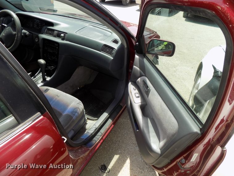 image for item GW9074 1998 Toyota Camry