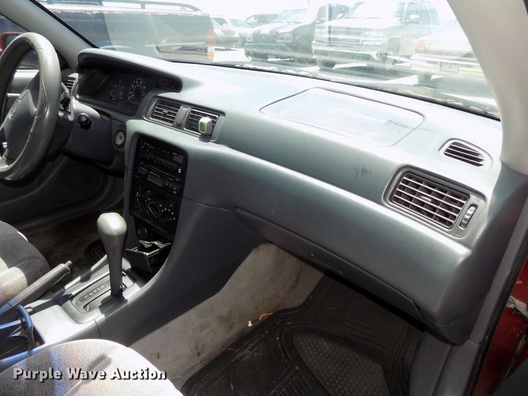 image for item GW9074 1998 Toyota Camry