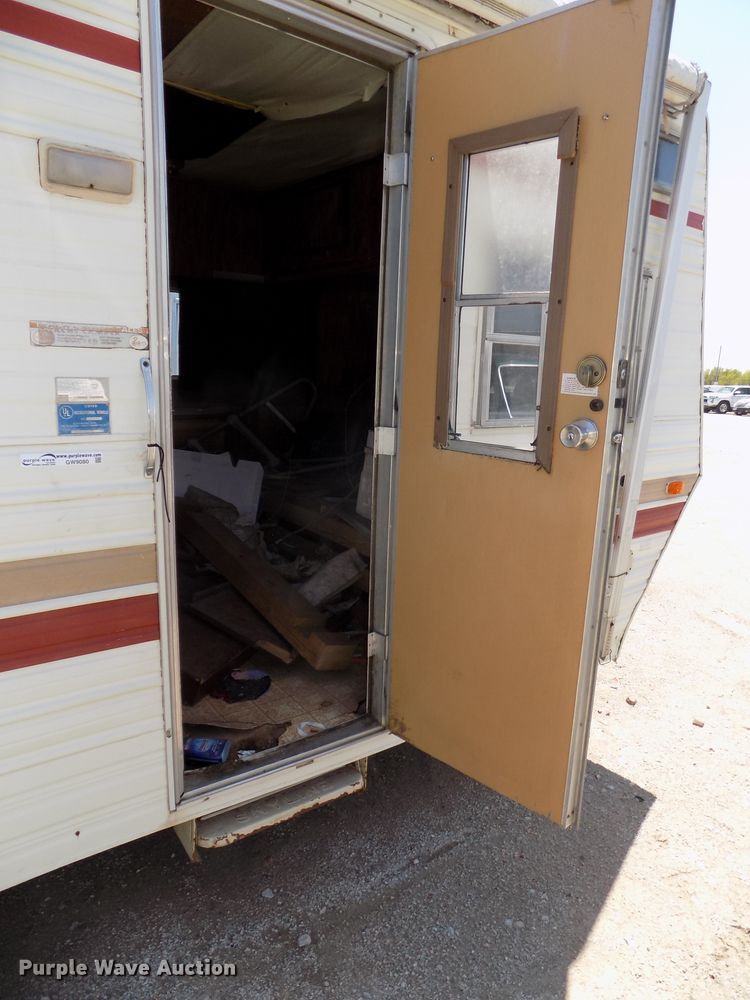 image for item GW9080 1981 Skyline Layton  camper