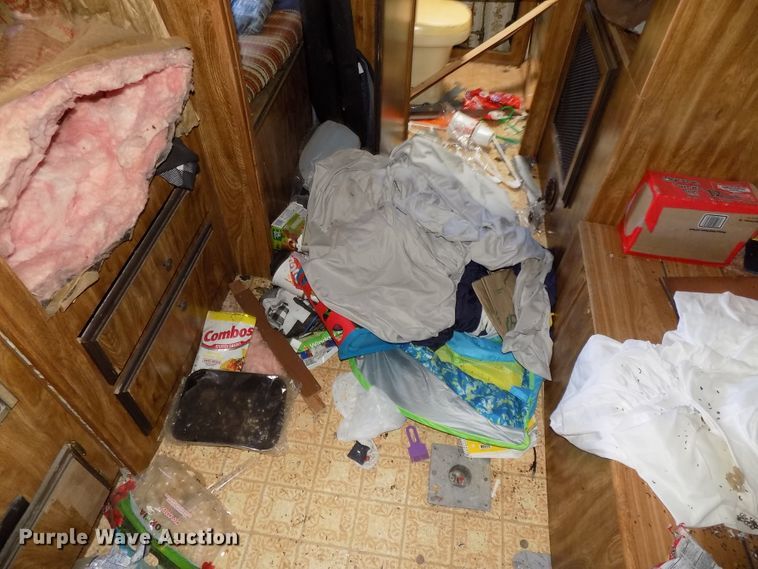 image for item GW9080 1981 Skyline Layton  camper