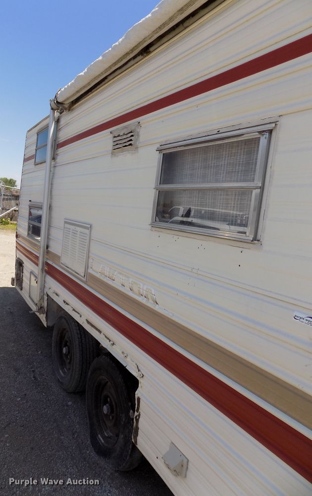 image for item GW9080 1981 Skyline Layton  camper