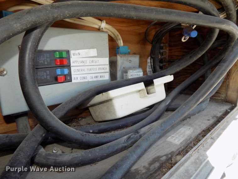 image for item GW9080 1981 Skyline Layton  camper