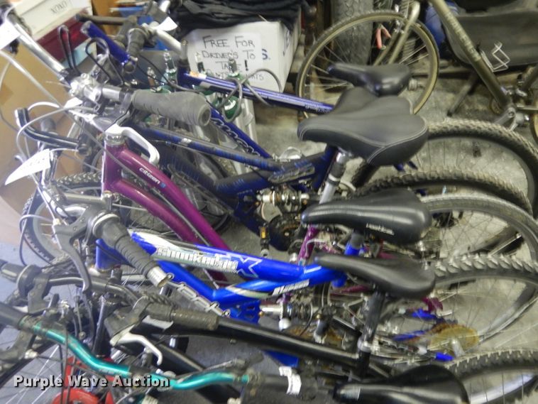 image for item GW9081 (16) bicycles