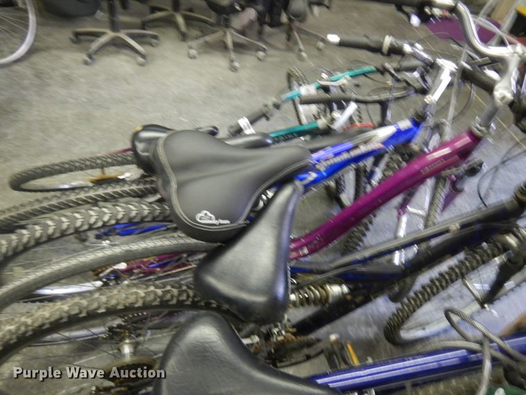 image for item GW9081 (16) bicycles