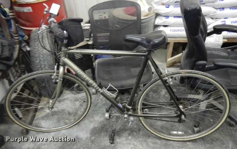 image for item GW9081 (16) bicycles