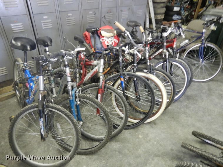 image for item GW9081 (16) bicycles