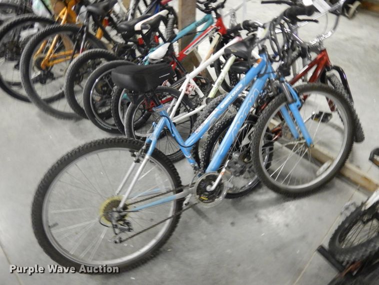 image for item GW9082 (10) bicycles