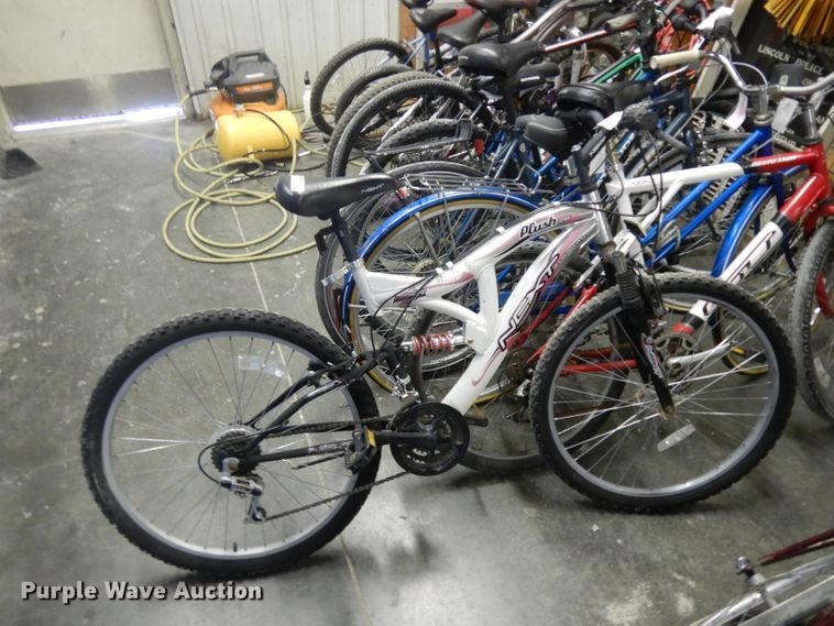 image for item GW9085 (11) bicycles