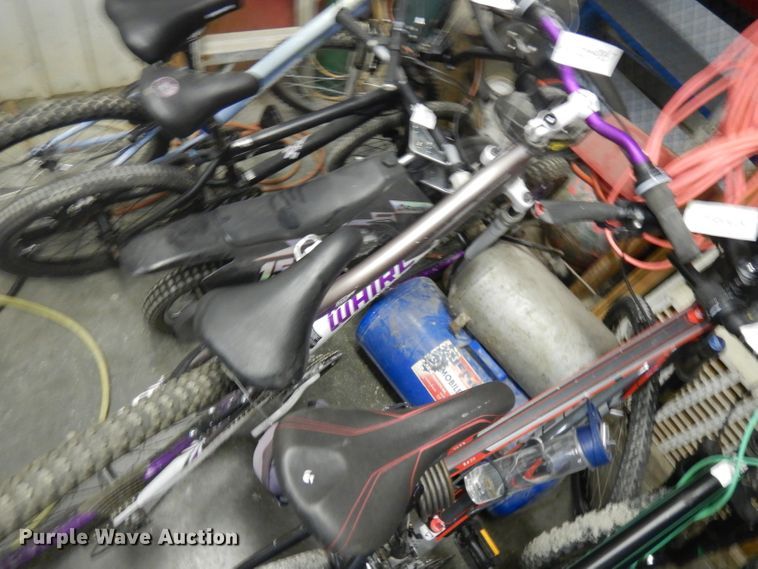 image for item GW9085 (11) bicycles