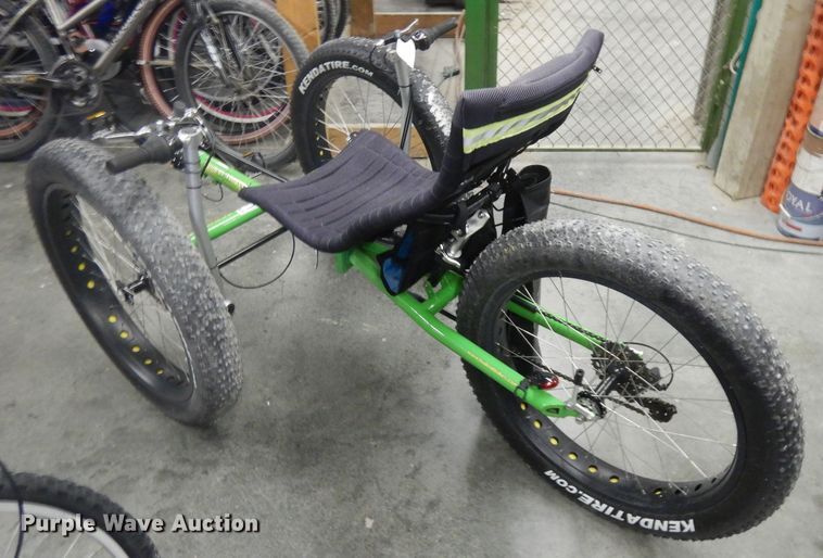 image for item GW9086 Terrain Fat Tire tricycle
