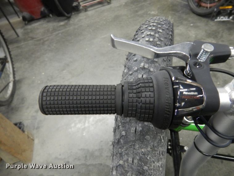 image for item GW9086 Terrain Fat Tire tricycle