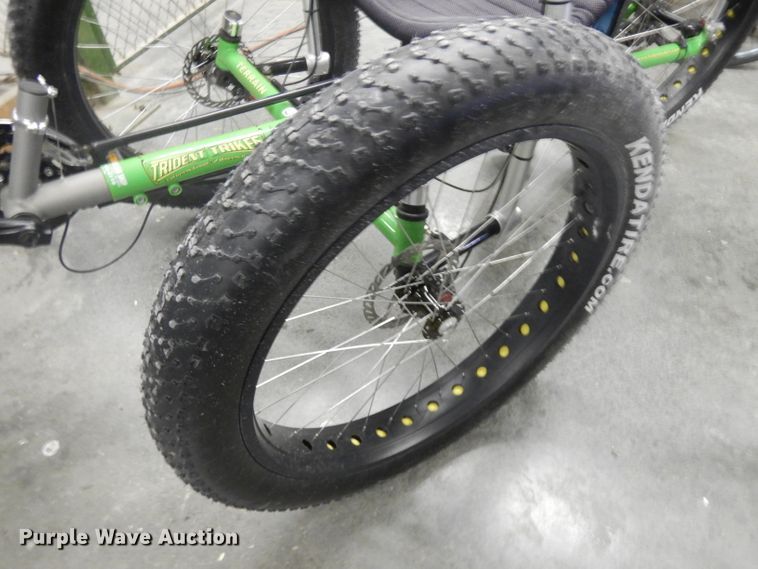 image for item GW9086 Terrain Fat Tire tricycle
