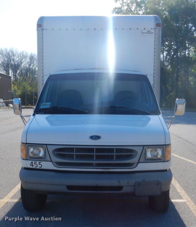 image for item GW9890 1998 Ford Econoline E350  box truck